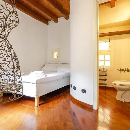 Appartement Inferno Home, Historical Center Bologna