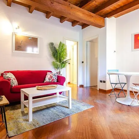 Inferno Home, Historical Center Bologna